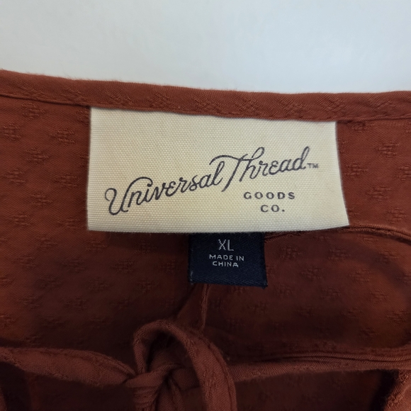 Universal Thread Blouse - Picture 6 of 6